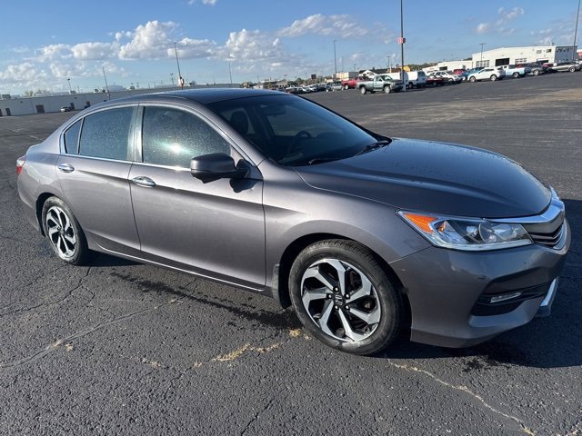 2016 Honda Accord EX photo 3