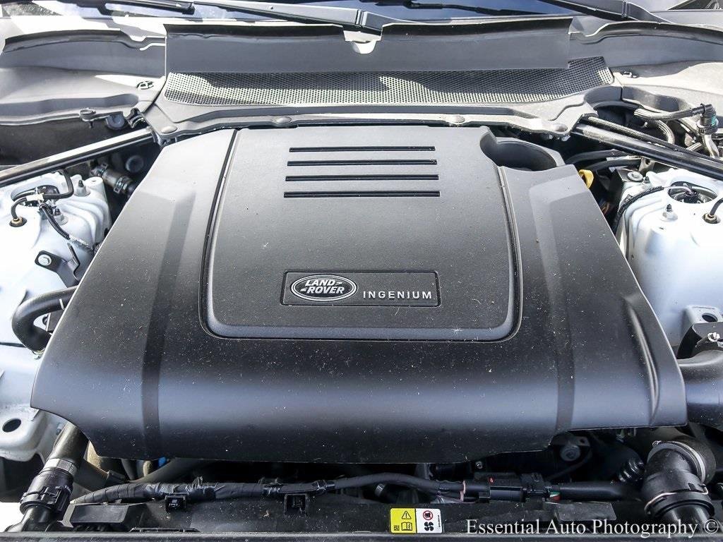 2017 Land Rover Range Rover Sport HSE photo 4