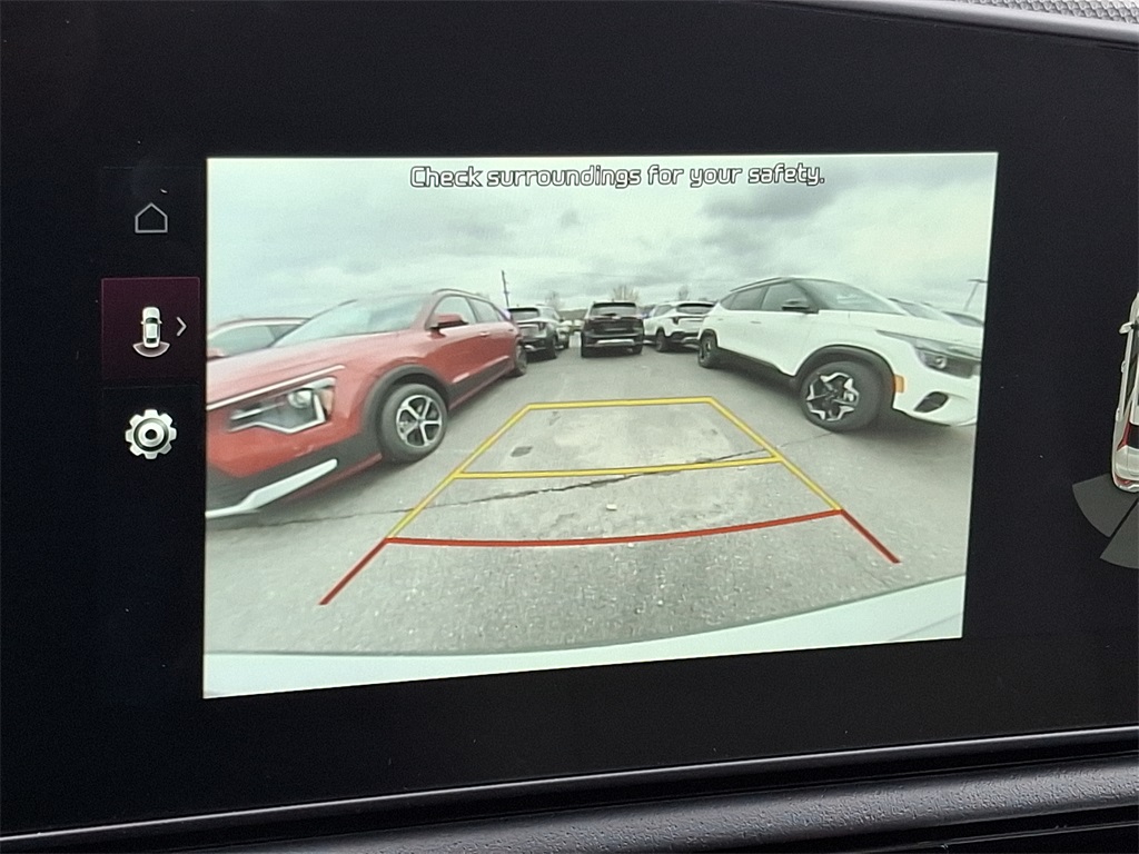 2025 Kia Niro EX photo 15