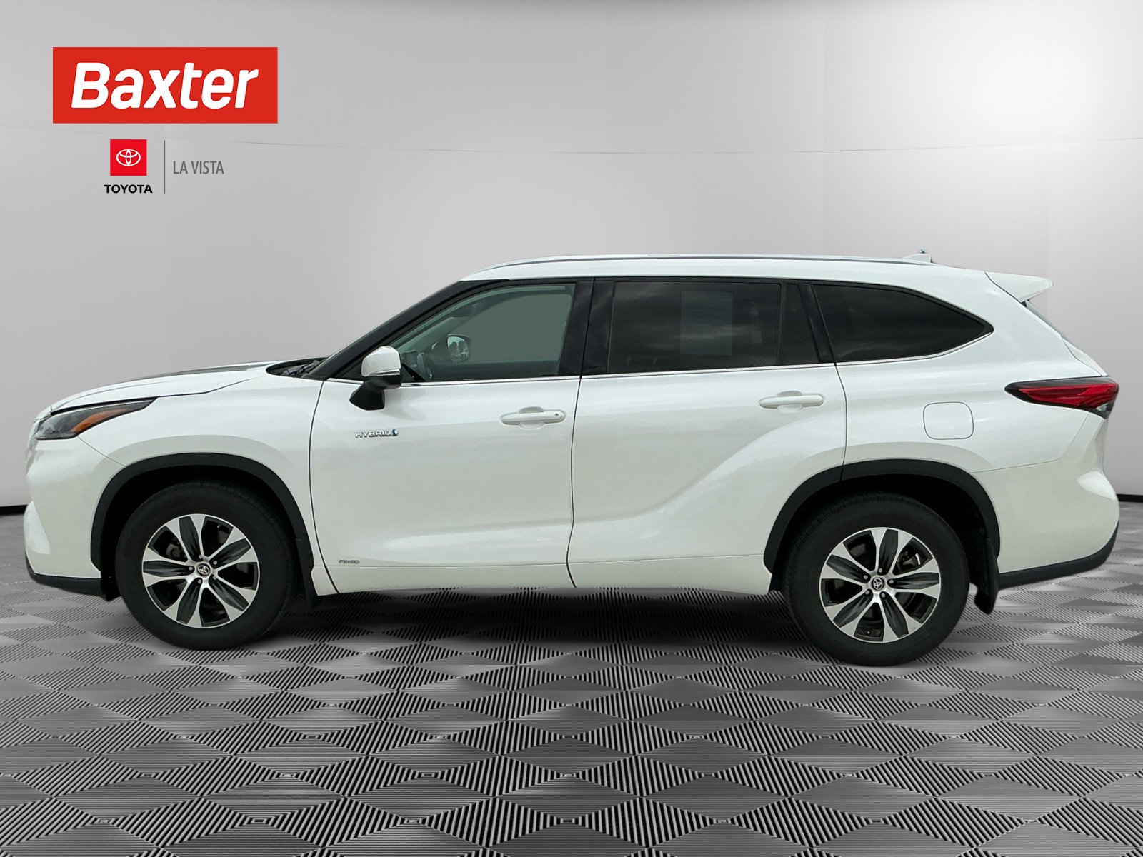 2021 Toyota Highlander Hybrid XLE photo 5