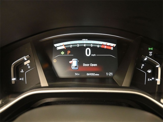 2017 Honda CR-V Touring photo 2