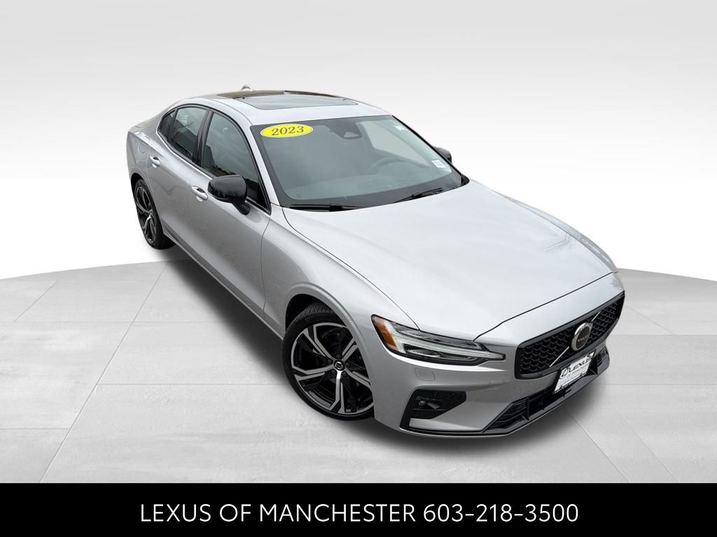 2023 Volvo S60 B5 Core photo 3