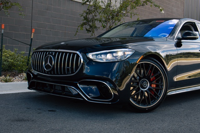 2026 Mercedes Benz S AMG 63 4MATIC photo 2