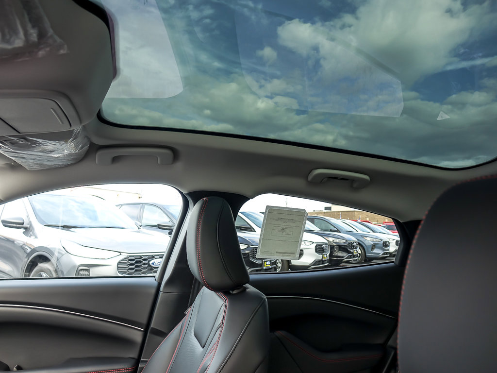 2025 FORD MUSTANG MACH-E - Image 12