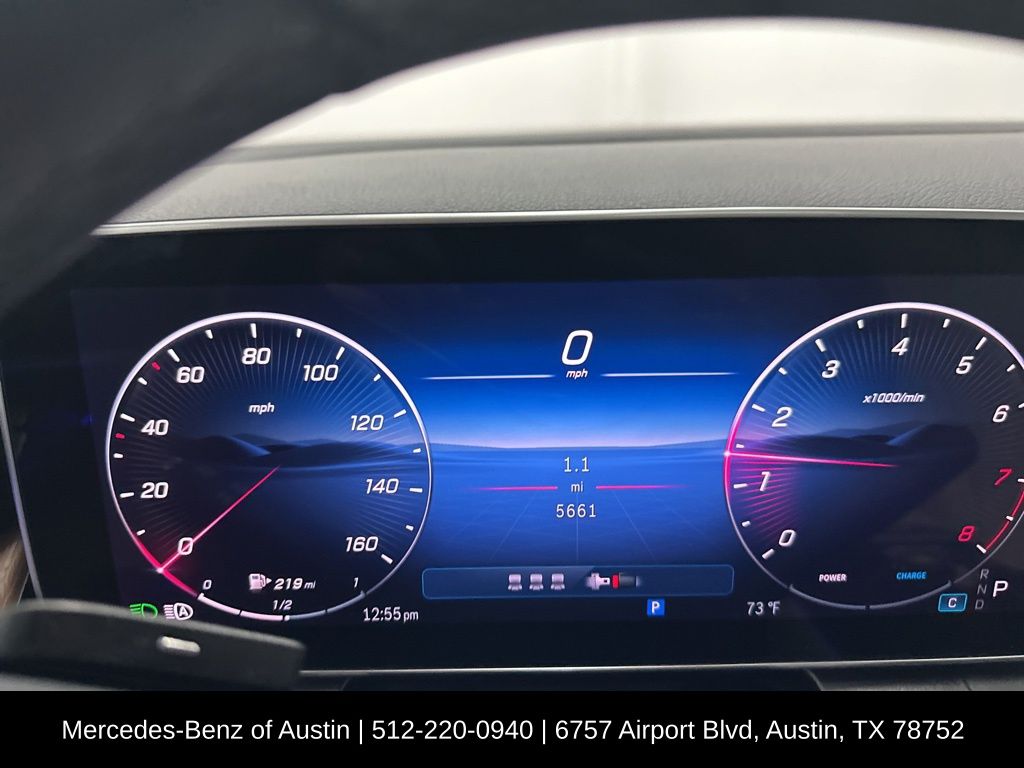2025 Mercedes Benz GLC 300 photo 11