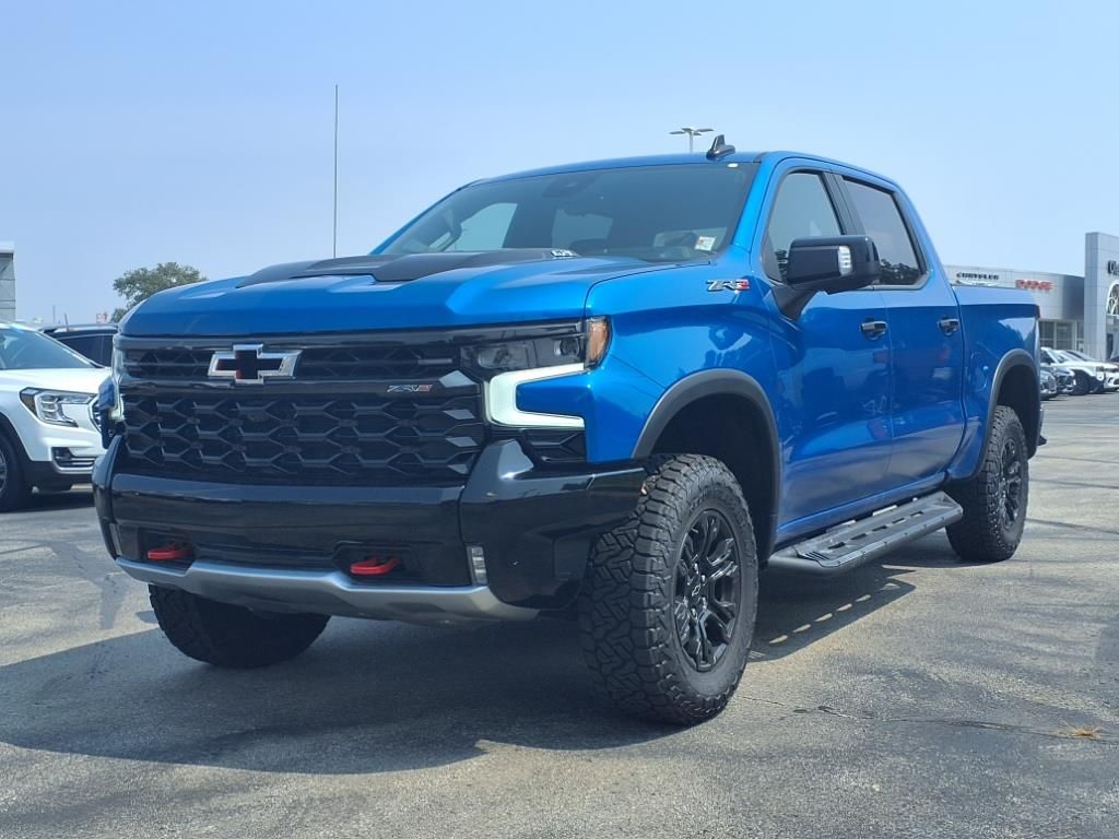 Used 2023 Chevrolet Silverado 1500 ZR2 with VIN 3GCUDHEL7PG125882 for sale in Kansas City