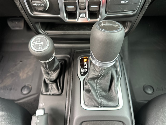 2025 Jeep Gladiator Sport photo 19