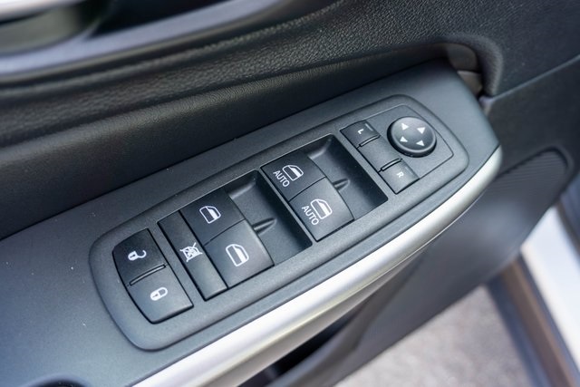 2022 Jeep Cherokee Limited photo 12