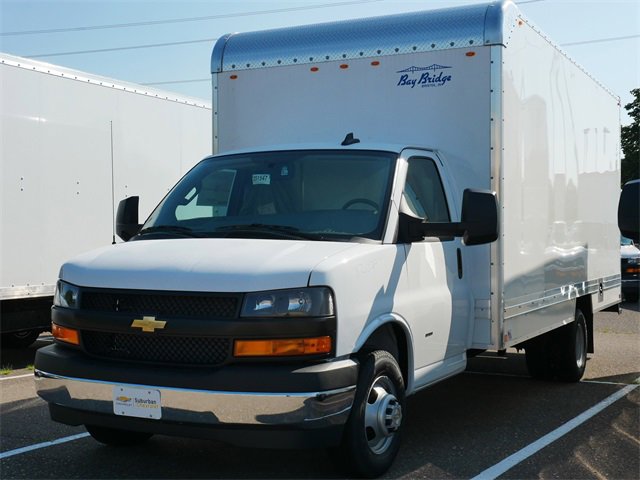 2025 Chevrolet Express Cutaway 3500 photo 3