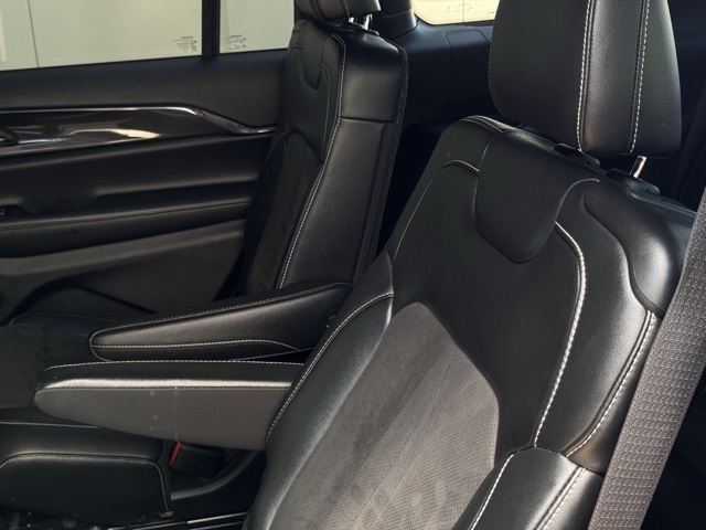 2023 Jeep Grand Cherokee Altitude photo 19
