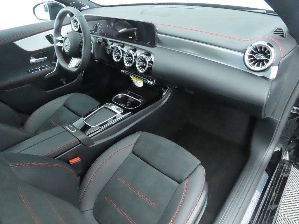 2025 Mercedes Benz CLA 250 photo 18