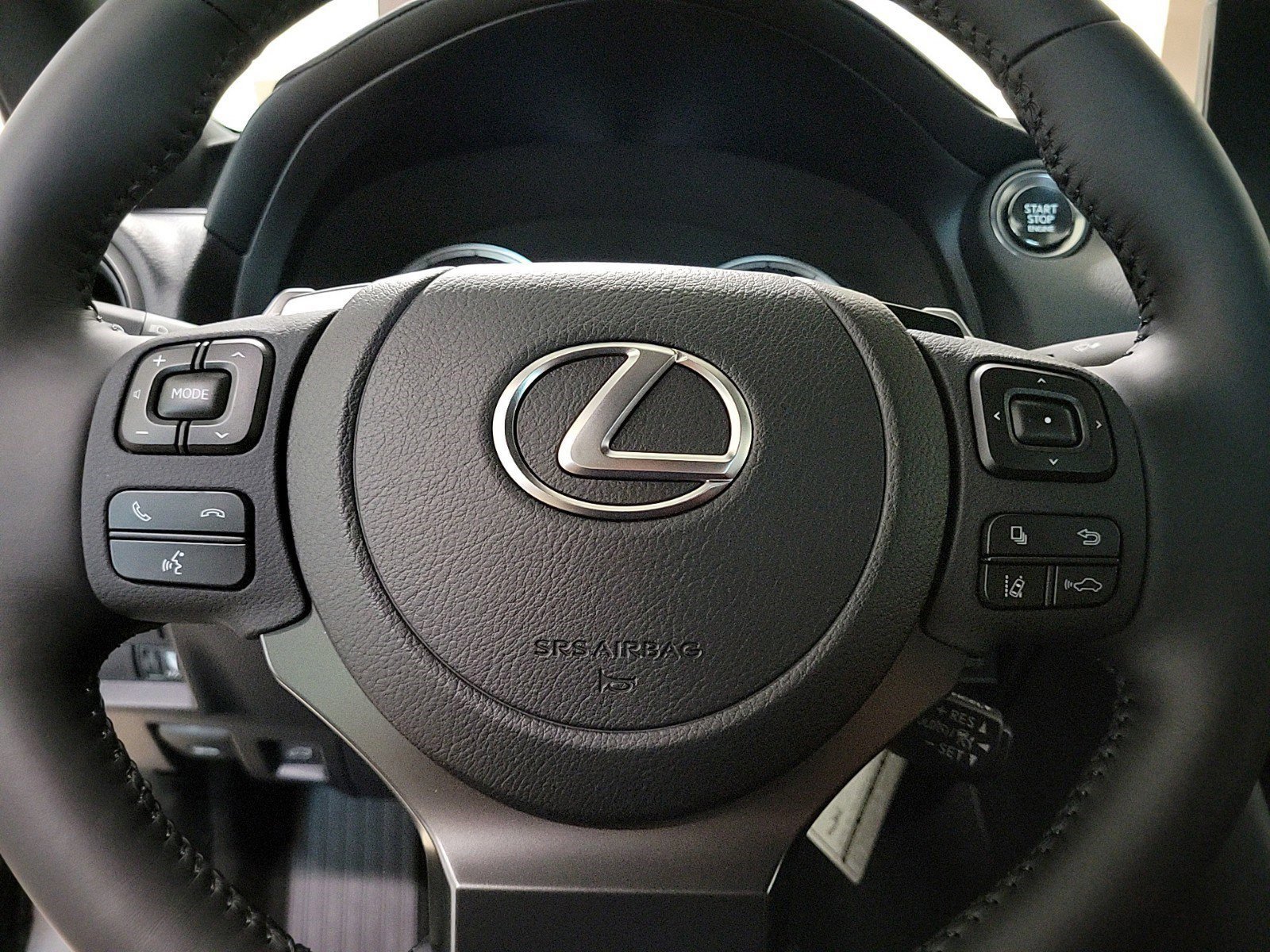 2025 Lexus IS 350 F SPORT photo 11