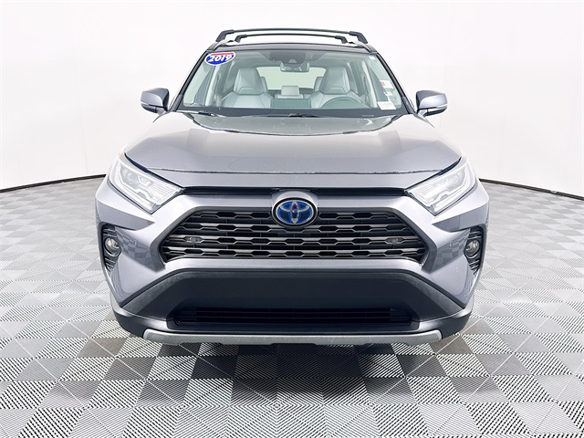 2019 Toyota RAV4 Hybrid Limited photo 2