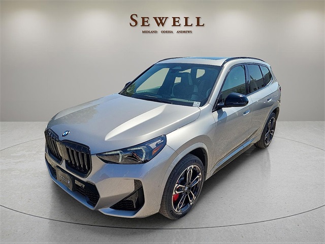 2026 BMW X1 28i's photo