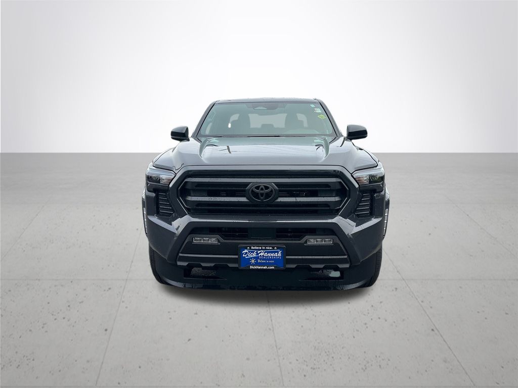 2025 Toyota Tacoma SR5 4x4 Double Cab photo 3