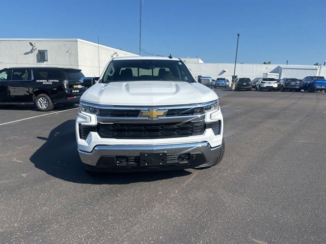 2025 Chevrolet Silverado 1500 LT photo 2