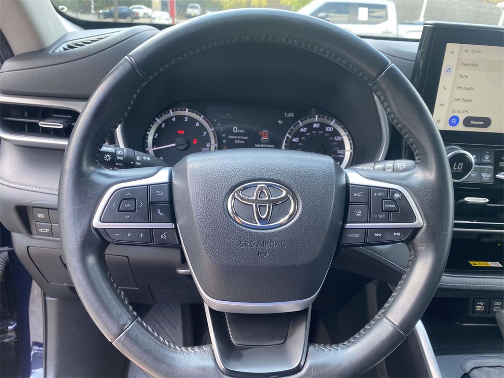 2023 Toyota Highlander XLE photo 27