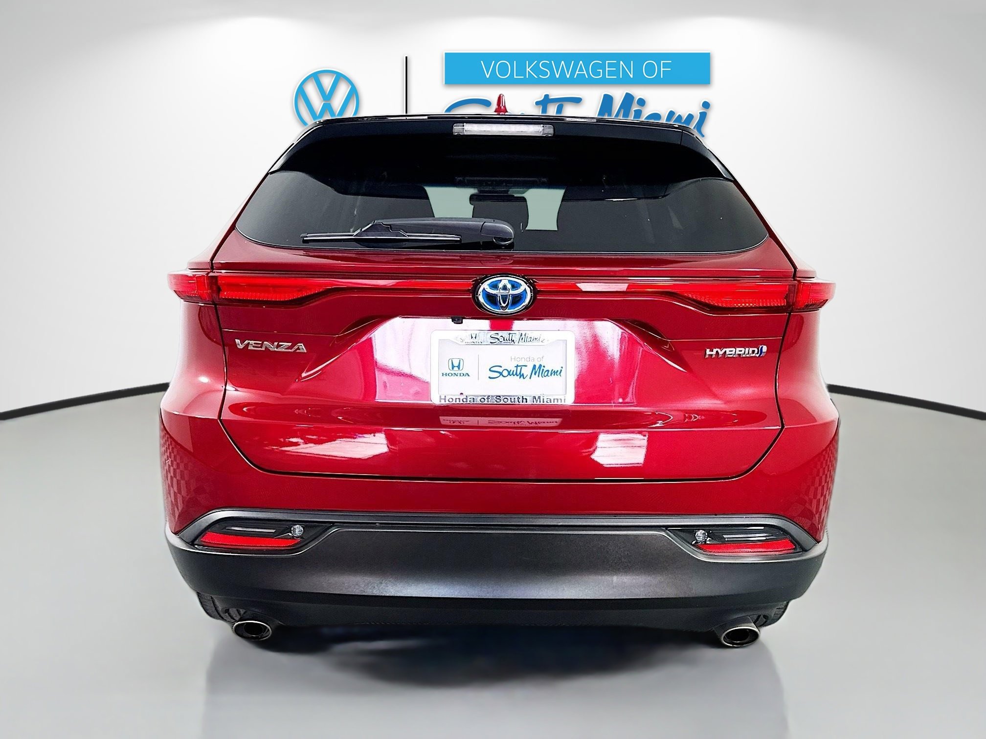2022 Toyota Venza LE photo 4