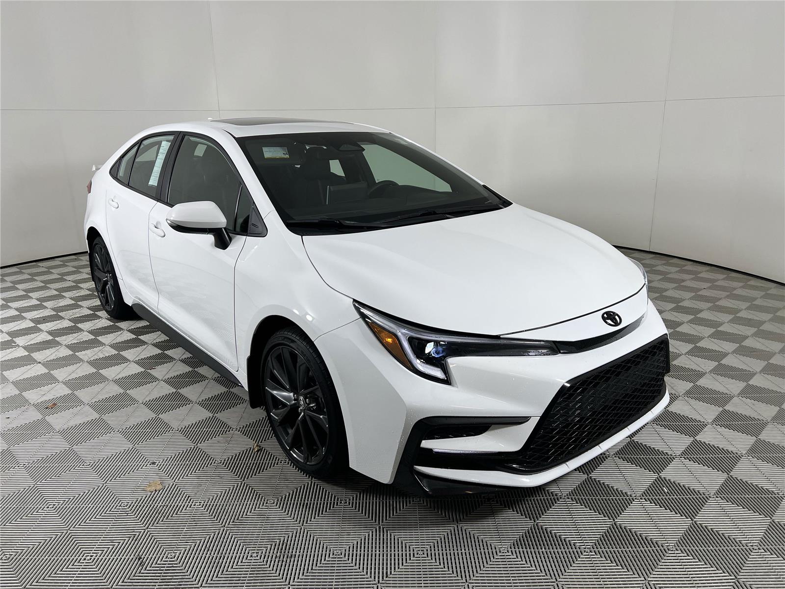 2025 Toyota Corolla SE's photo