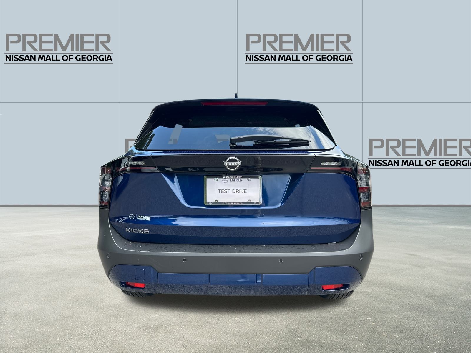 2025 Nissan Kicks SV photo 4