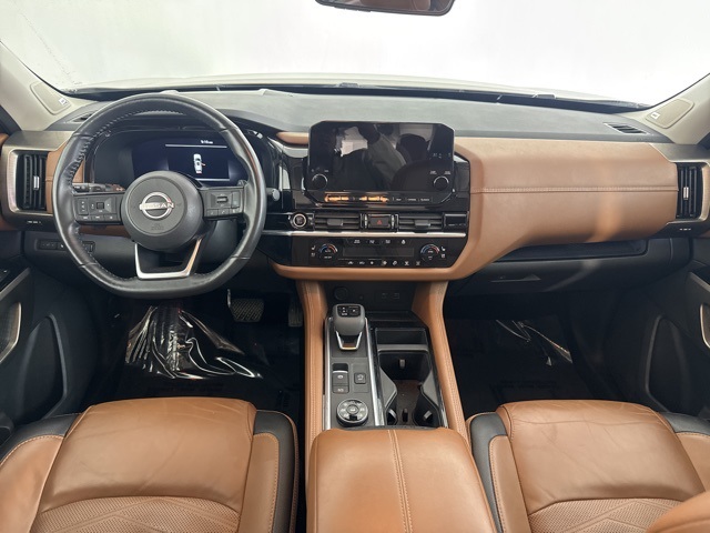 2023 Nissan Pathfinder Platinum photo 21