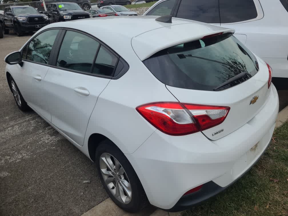 2019 Chevrolet Cruze LS photo 4