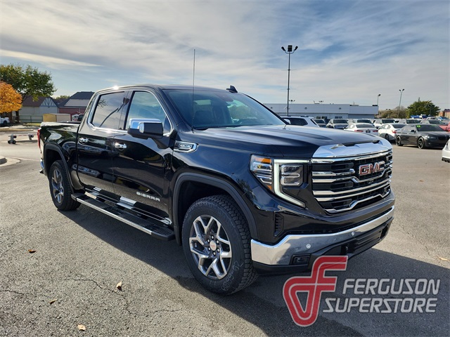 2026 GMC Sierra 1500 SLT's photo