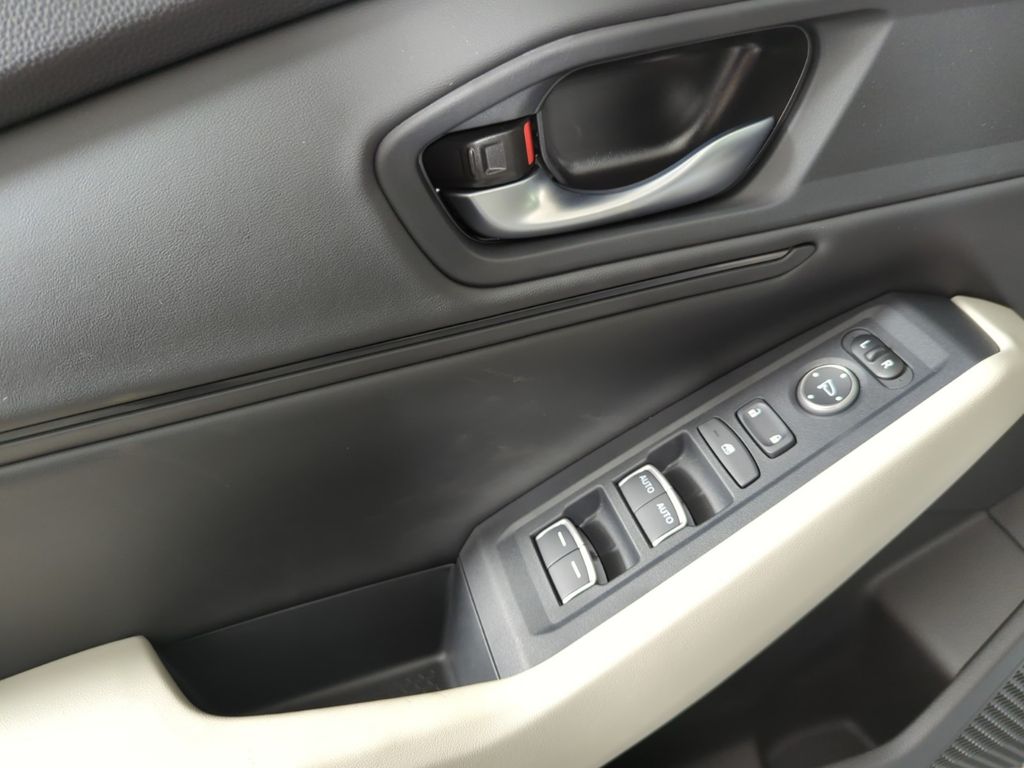 2025 Honda Accord SE photo 13