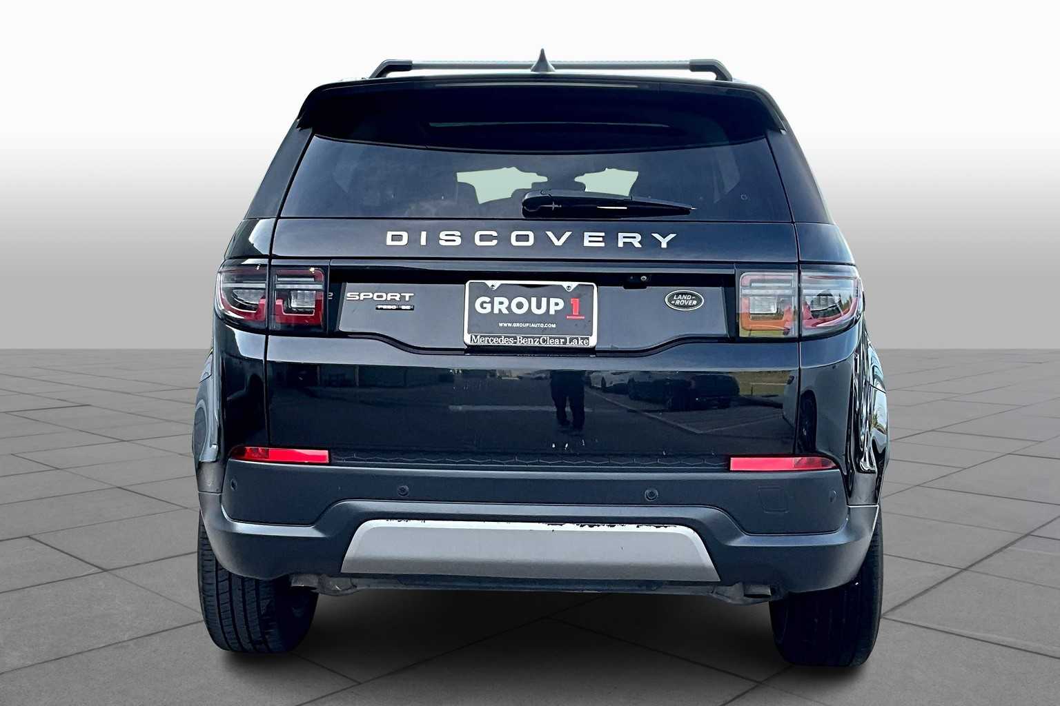 2020 Land Rover Discovery Sport SE photo 4