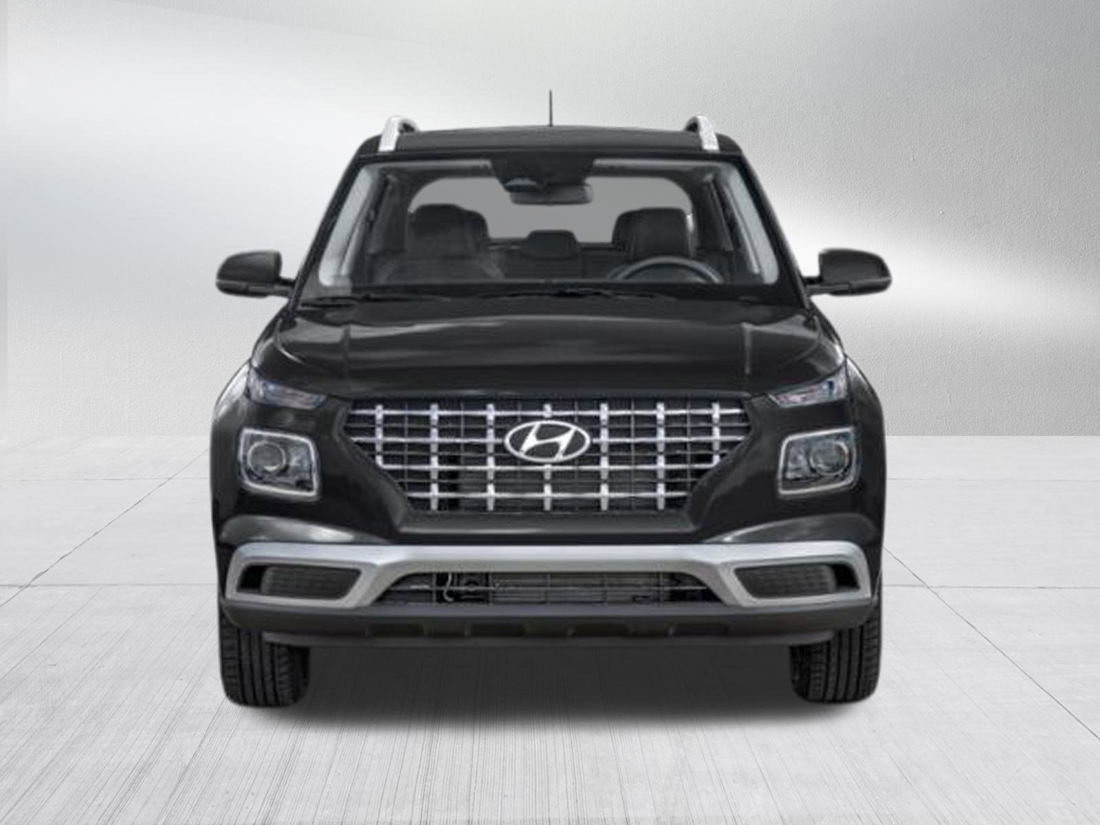 2026 Hyundai Venue SEL photo 4