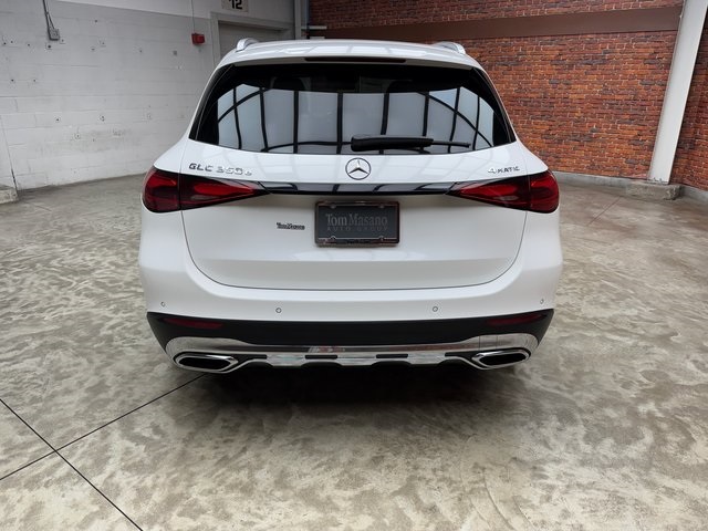 2025 Mercedes Benz GLC 350e 4MATIC photo 3