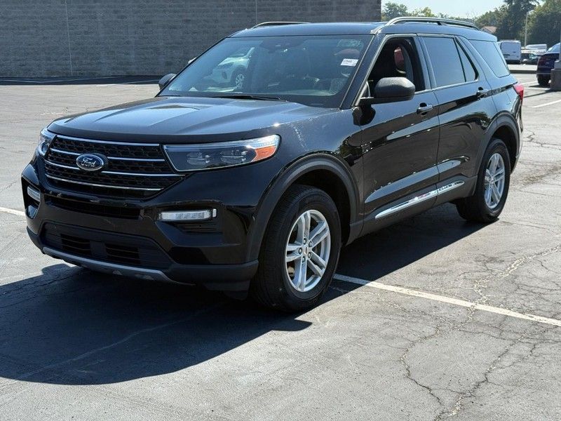 2022 Ford Explorer XLT photo 9