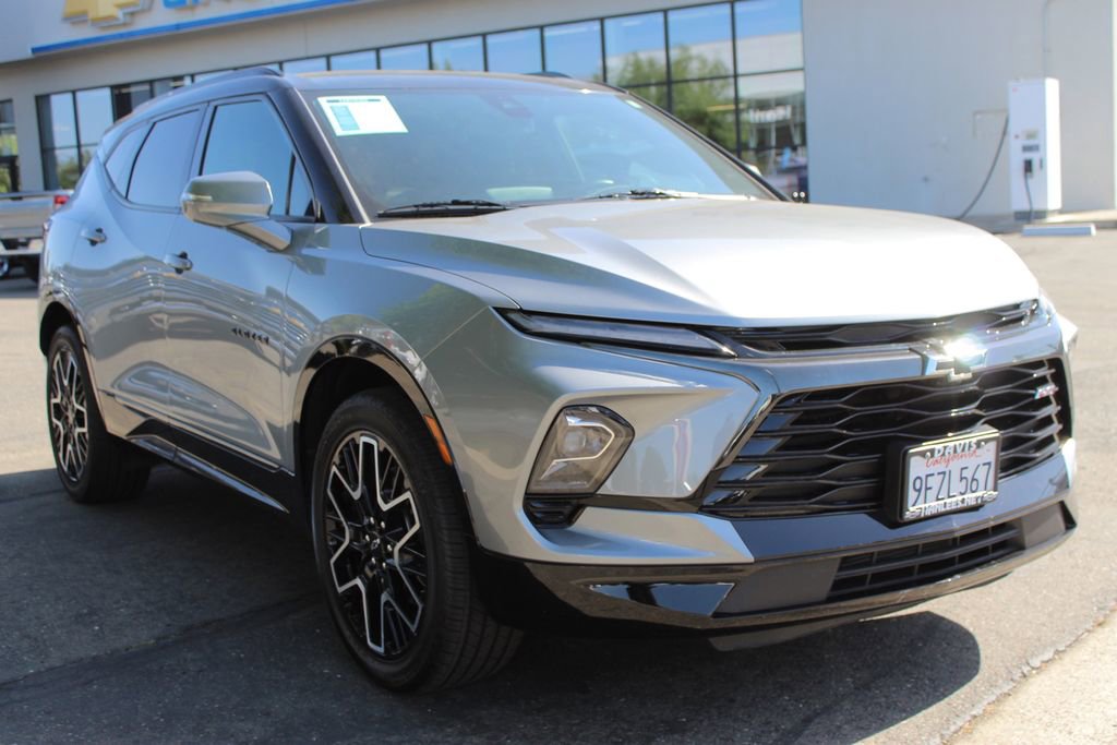 2023 Chevrolet Blazer RS photo 4