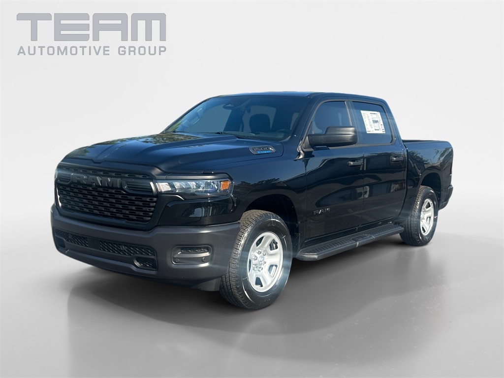 2025 Ram 1500 Tradesman photo 3