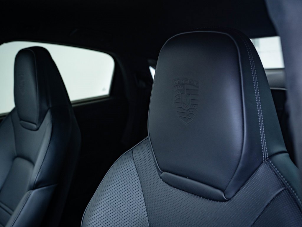 2024 Porsche Cayenne Coupe Turbo GT photo 17