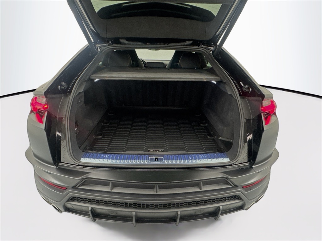 2024 Lamborghini Urus S photo 25