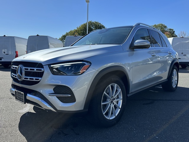 2025 Mercedes Benz GLE 350 4MATIC photo 3
