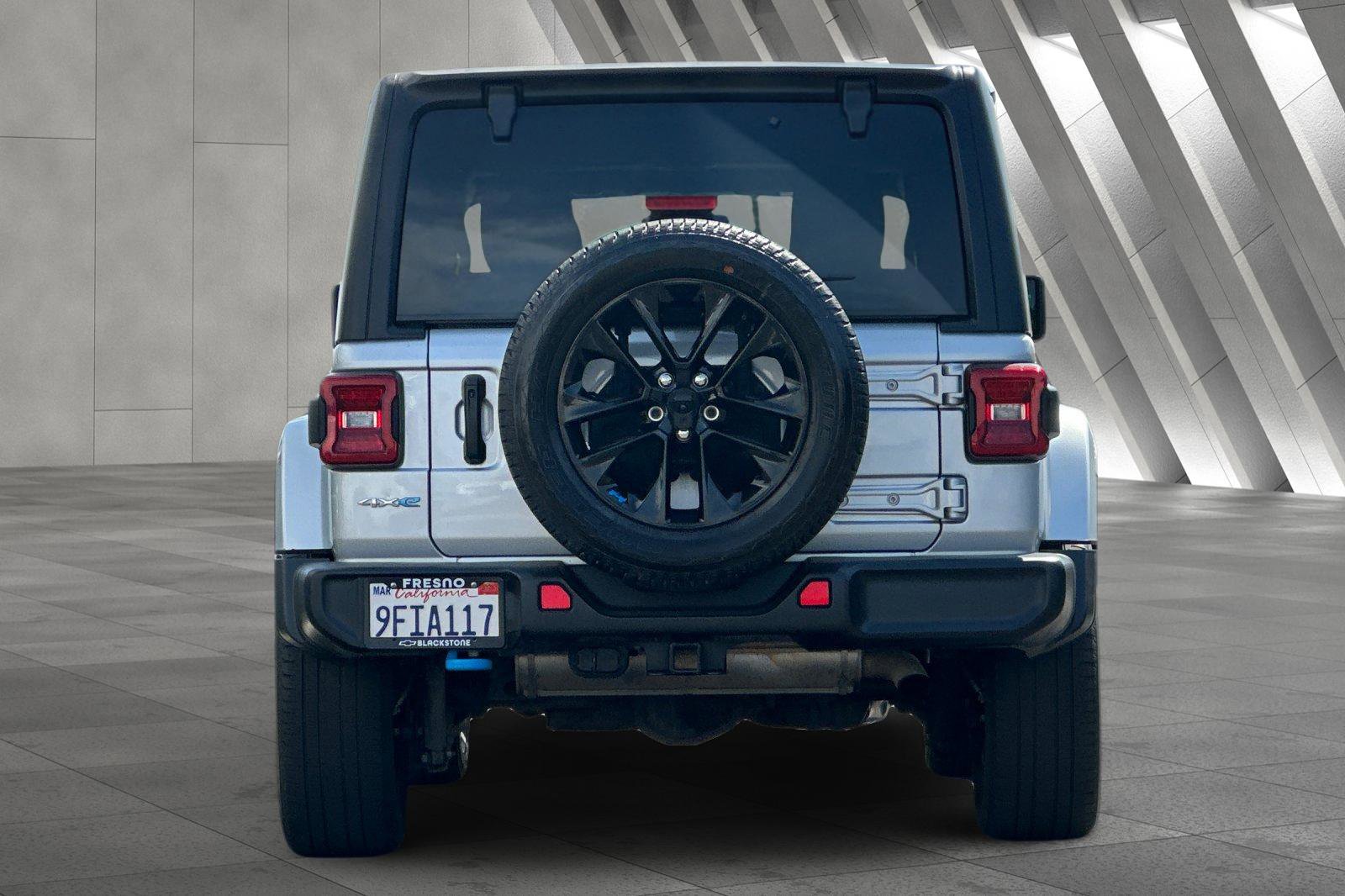 2023 Jeep Wrangler 4xe Sahara photo 4