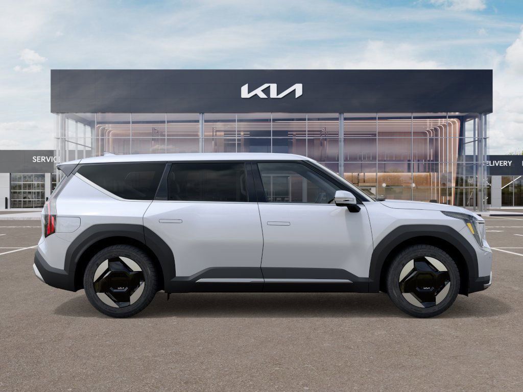 2026 Kia EV9 Light photo 7