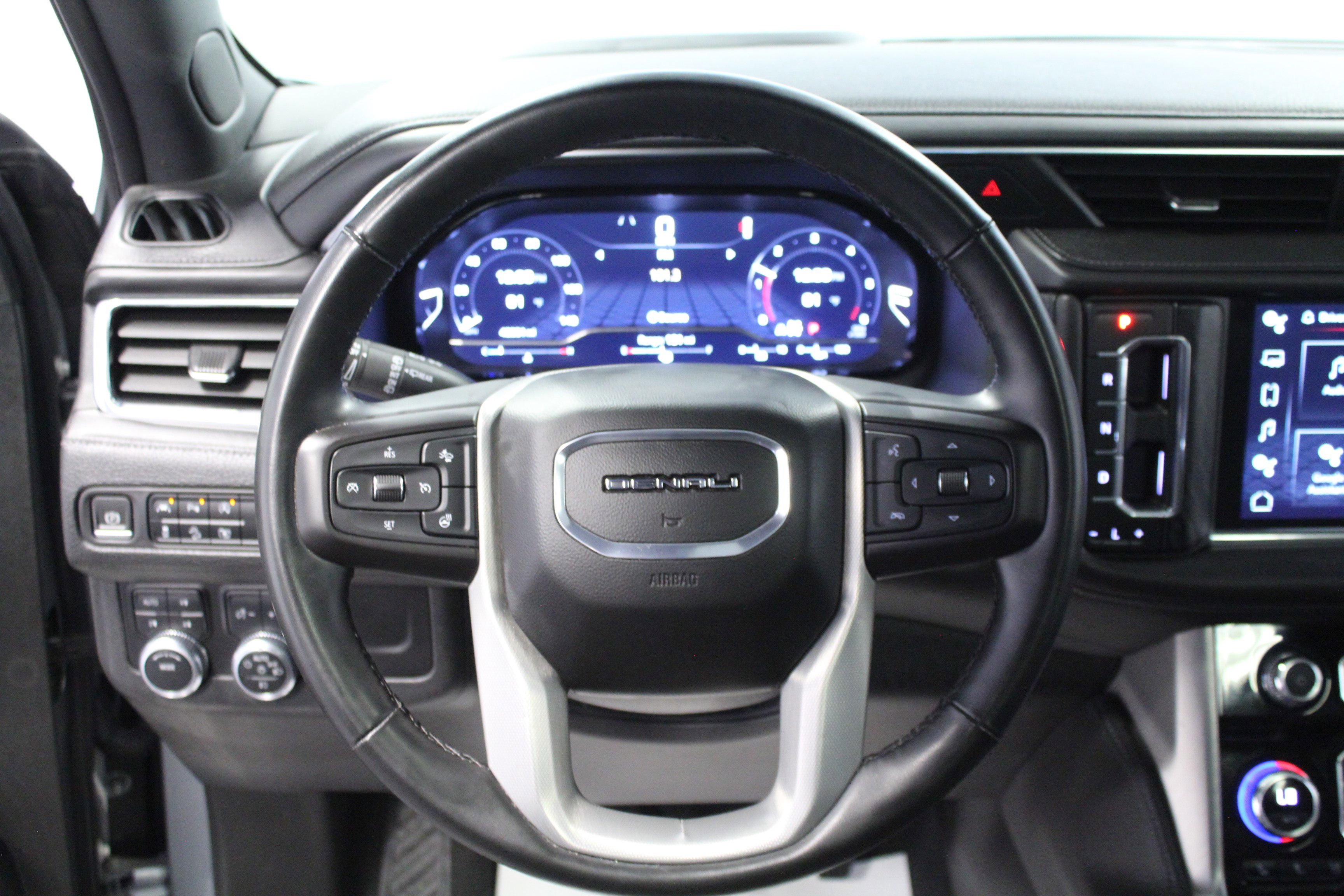 2023 Gmc Yukon Denali photo 16