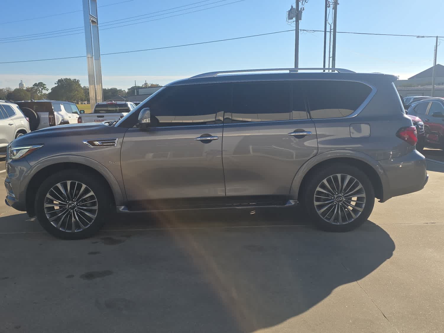 2019 INFINITI QX80 Base's photo