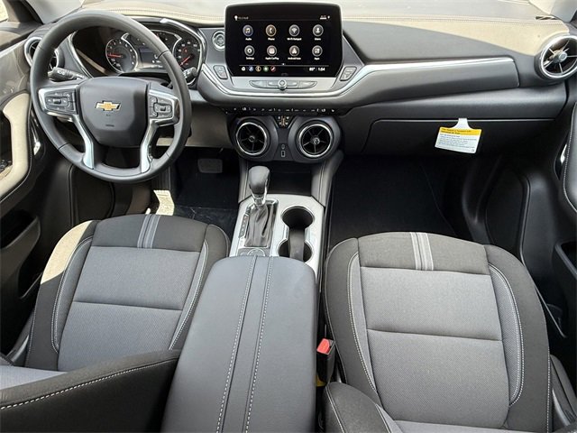 2025 Chevrolet Blazer 2LT photo 32