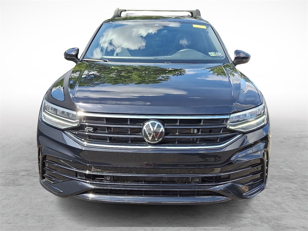 2024 Volkswagen Tiguan SE R-Line Black photo 2