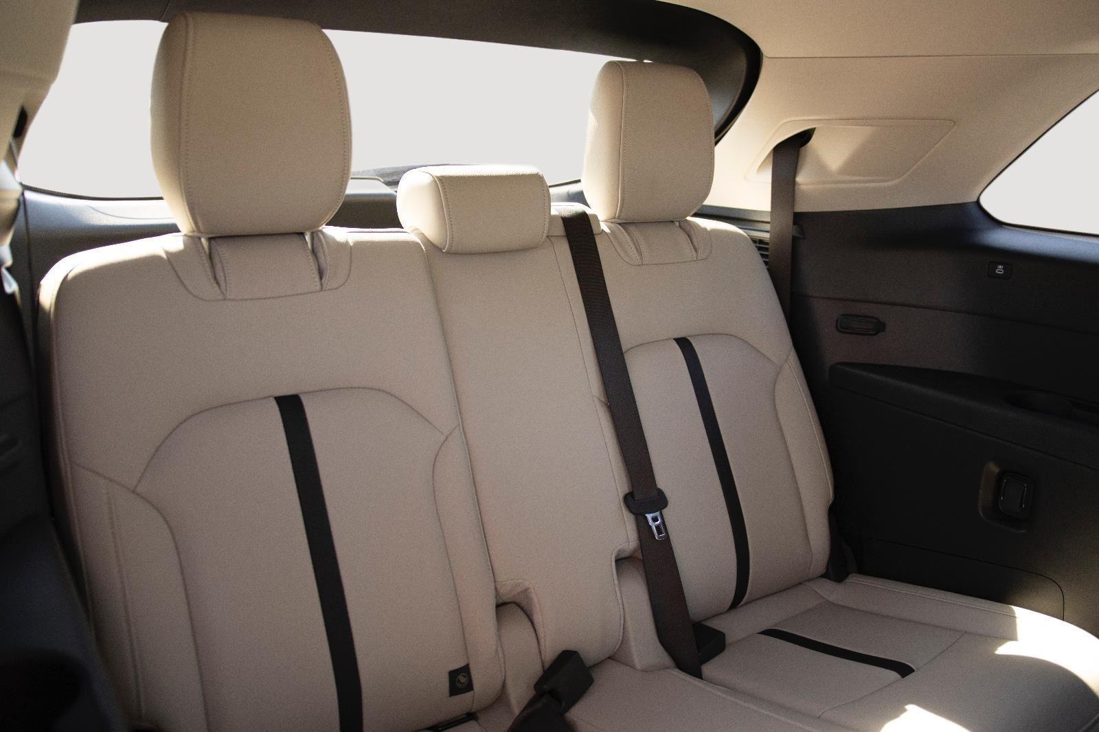 2025 Mazda CX-90 Preferred photo 14