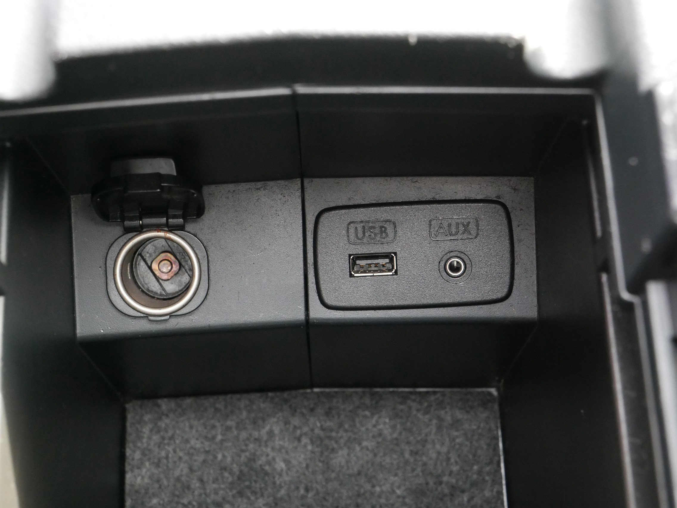 2015 Subaru Forester 2.5i Premium photo 30
