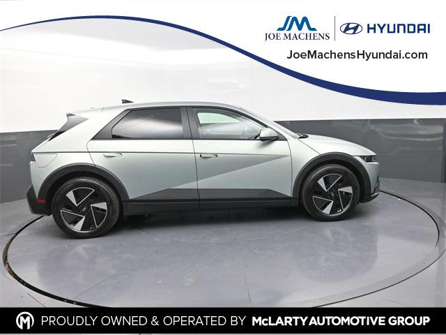 2026 Hyundai IONIQ 5 SEL's photo