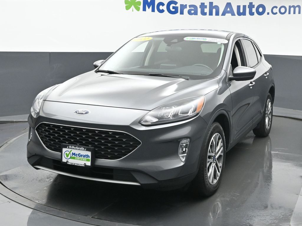 2022 Ford Escape SEL photo 2