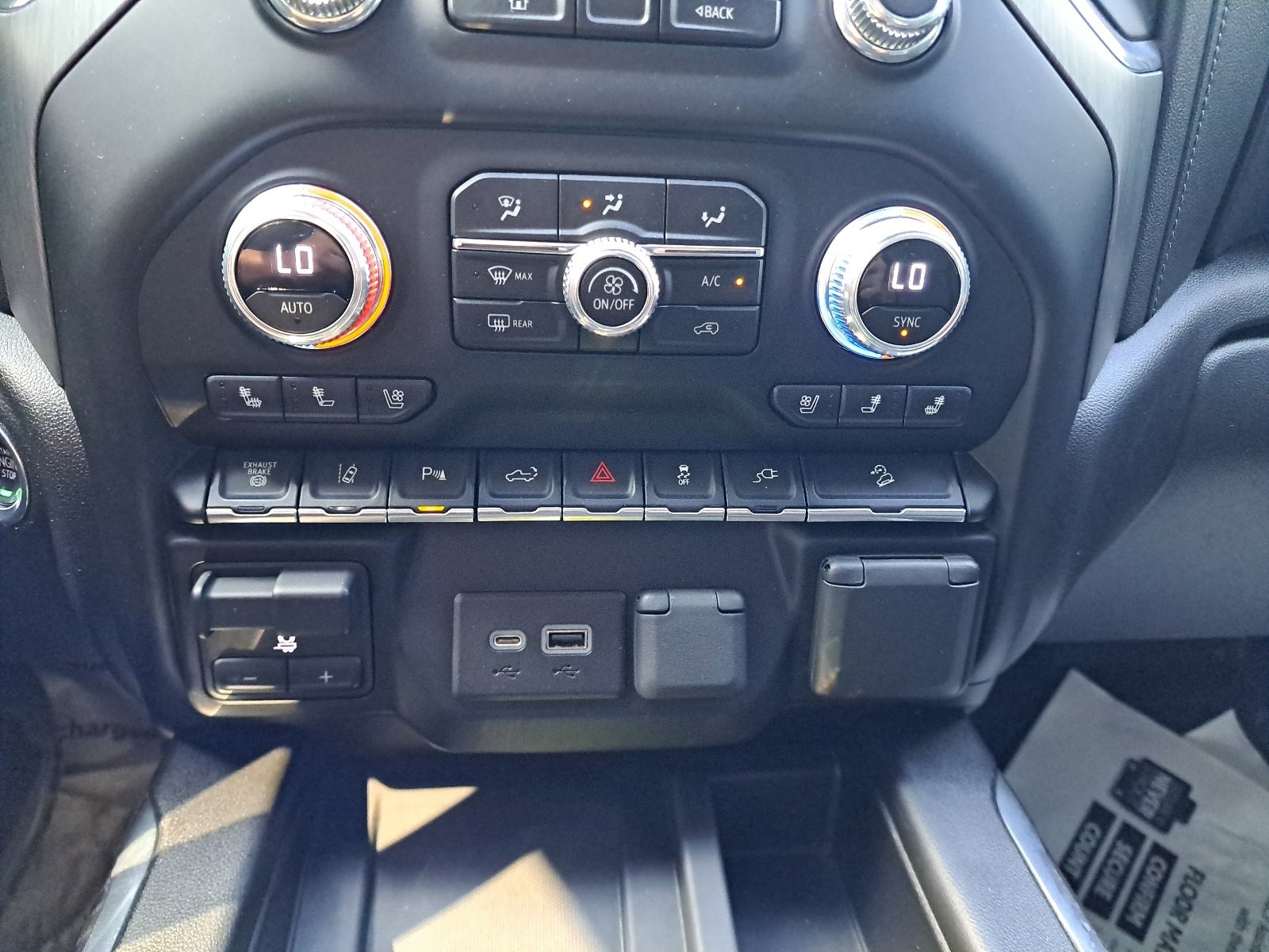 2023 Gmc Sierra 2500 HD Denali photo 41