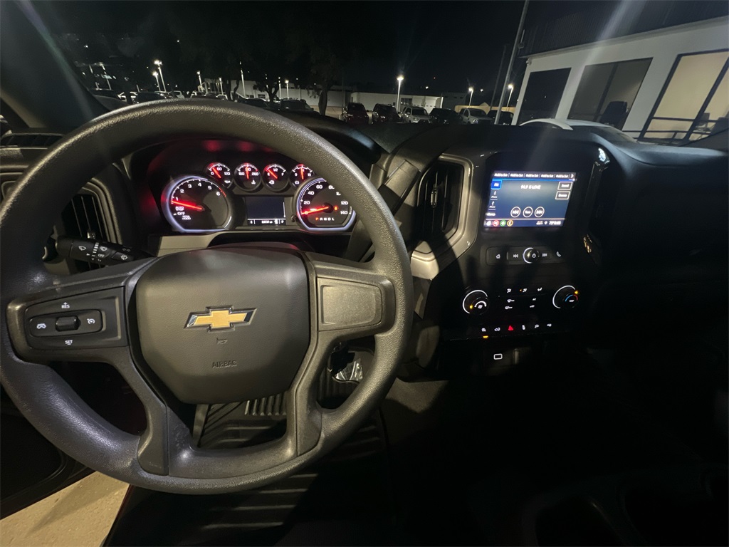 2020 Chevrolet Silverado 1500 Custom photo 19