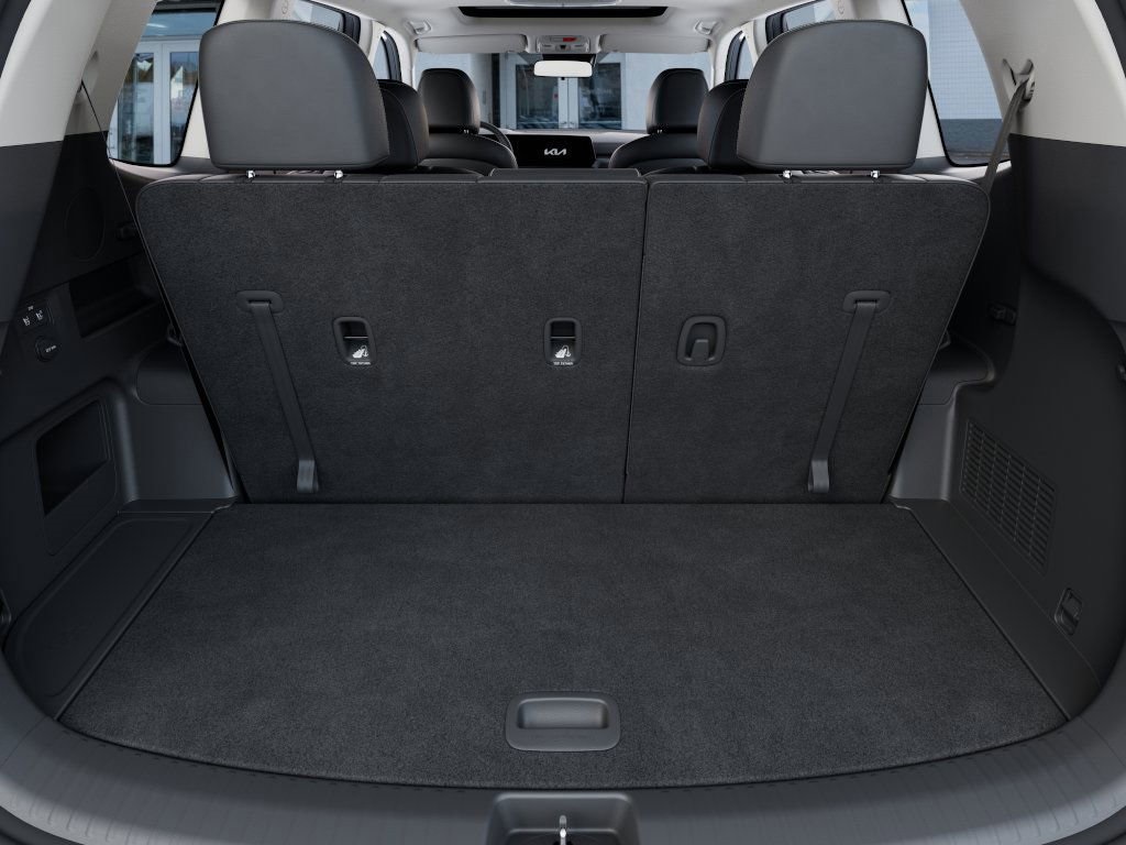 2025 Kia Telluride S photo 17